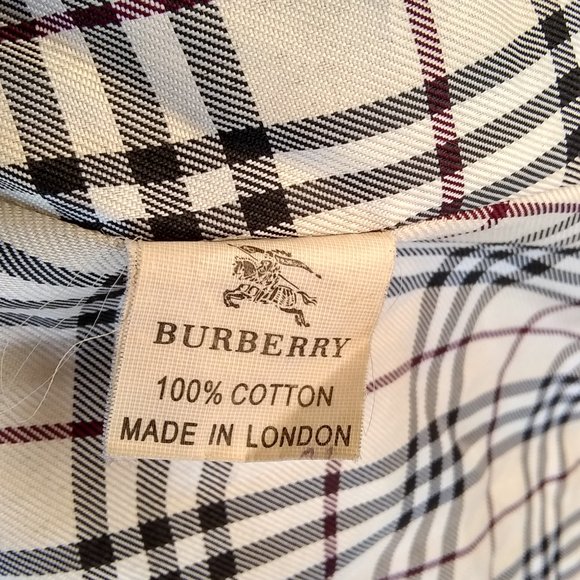 Large Burberry Long Black Button Up Trench Coat - Picture 12 of 13